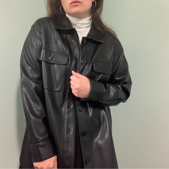 BANANA REPUBLIC faux leather shirt jacket - Picture 4 of 14